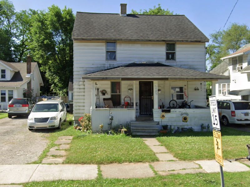 218 E Livingston